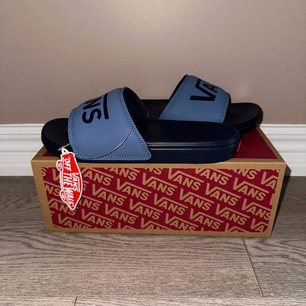 Vans slides, colour moonlight blue